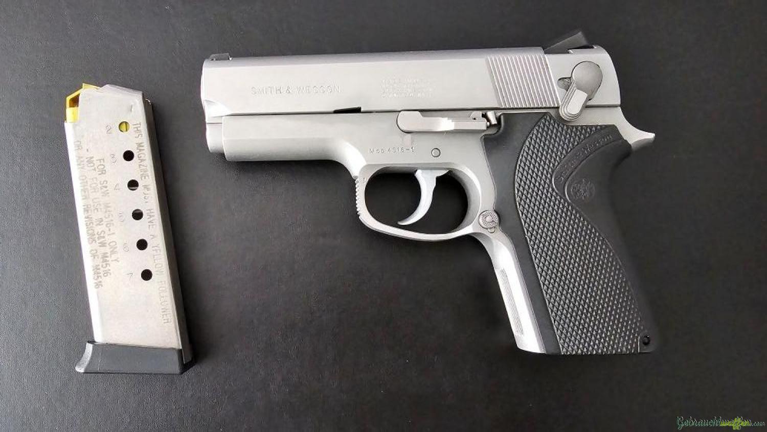 Smith & Wesson 4516-1 .45 ACP Smith & Wesson 4516-1 .45 ACP