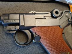 Sehr schöne Parabellum Pistole ink. Zubehör