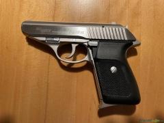 SIG-Sauer P230 SL 9mm Browning Long / 9x20mm Browning SR