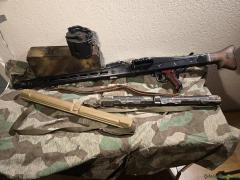 MG 42 avec accessoires MG 42 with accessories