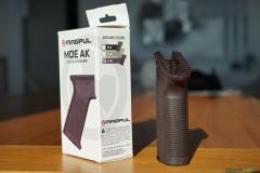 MAGPUL MOE AK GRIP POLYMER FOR AK47/74 PLUM