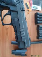 SIG-Sauer P226 9x19mm Parabellum/Luger/NATO