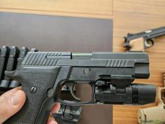 SIG-Sauer P226 9x19mm Parabellum/Luger/NATO