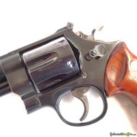 Smith & Wesson Model 25-5 cal. .45 Colt (1980)