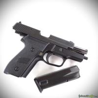 SIG-Sauer Model P228 9mmP