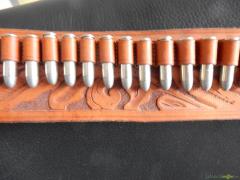 Revolverholster mit Deckomunition