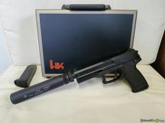 H&K Mark 23 mit B&T Schalldämpfer MK23