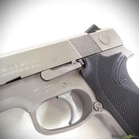 Smith & Wesson Model 4556 DAO cal. .45 ACP (1991)