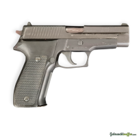 SIG-Sauer P226 9x19mm Parabellum/Luger/NATO