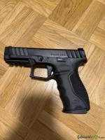 Stoeger STR-9 Optic 9x19mm Parabellum/Luger/NATO