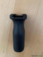 Frontgrip schwarz