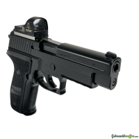 SIG-Sauer P226 9x19mm Parabellum/Luger/NATO