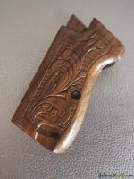 Seltene geschnitzte Griffschalen SIG 210 / P49