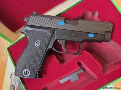SIG-Sauer P 225  9mm Federal