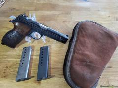 SIG-Sauer P210 9x19mm Parabellum/Luger/NATO