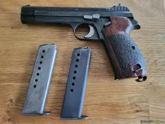 SIG-Sauer P210 9x19mm Parabellum/Luger/NATO