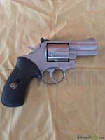 Smith & Wesson 686 .357 Magnum / 9x31mmR /.353 Casull