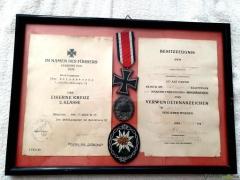 Original Urkunde SS + Abzeichen aus Wk2