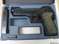 Beretta 92 FS 9x19mm Parabellum/Luger/NATO