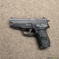 pistola SIG SAUER mod. P228 Kapo TI cal. 9mm Para
