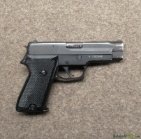 pistole SIG mod. P220 cal. 9mm Para