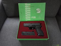 SIG-Sauer P225 9x19mm Parabellum/Luger/NATO