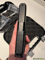 Glock 19  9x19mm Parabellum/Luger/NATO
