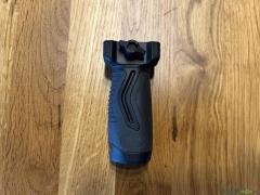 Frontgriff B&T mit Batteriefach