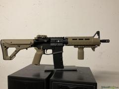 Neues AR15 aus Sammlung mit Aero, Magpul und Radian Teilen