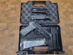 Beretta 92G 9x19mm Parabellum/Luger/NATO
