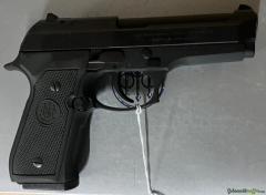 Beretta 96d 9x19mm Parabellum/Luger/NATO