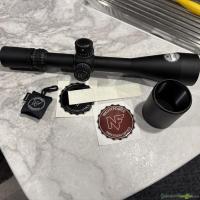 Nightforce NXS 5,5-22x56 mm Zielfernrohr