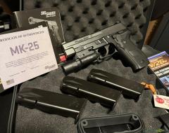 SIG SAUER P226 MK25 NAVY SEALS + Wie Neu + Surefire X300