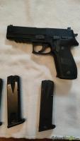 SIG-Sauer P226 9x19mm Parabellum/Luger/NATO