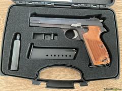 SIG-Sauer 210-6  9x19mm Parabellum/Luger/NATO