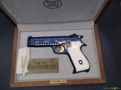 SIG-Sauer SIG P210 Helvetica