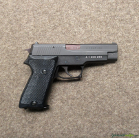 pistole SIG mod. P220 cal. 9mm Para