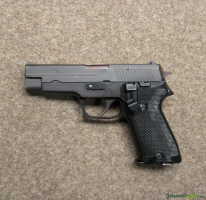 pistole SIG mod. P220 cal. 9mm Para