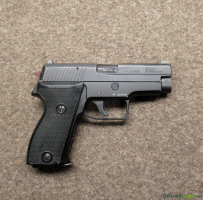 pistole SIG SAUER mod. P225 cal. 9mm Para