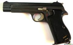 Sehr schöne P49 9mm Para