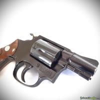Smith & Wesson Model 36 Chiefs Special cal. .38spl (1972)