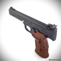 Smith & Wesson Model 41 ''The .22 Rimfire Target Pistol'' cal .22LR (1981)