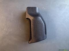 Driven Arms Co / MKM Vertical Crossover Grip (VCG)