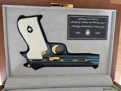 SIG-Sauer P210 9x19mm Parabellum/Luger/NATO