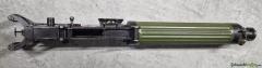 Colt-Vickers-Maschinengewehr auf Stativ in ausgezeichnetem Zustand.