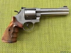 Smith & Wesson 44 Magnum 9mm Winchester Magnum