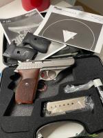 SIG-Sauer 232 SL .  380 ACP / 9x17mm Browning Short