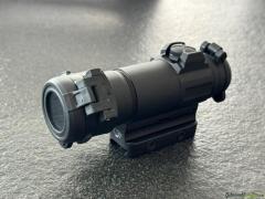 Aimpoint Comp M4s mit Corvus Defensio / B&T Montage