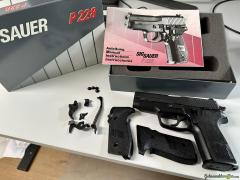 SIG-Sauer P228 9x19mm Parabellum/Luger/NATO