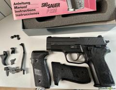 SIG-Sauer P228 9x19mm Parabellum/Luger/NATO